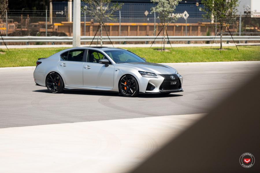  Lexus GS F on Vossen Wheels (VPS-306) 2017 года  (фото 13 из 40)